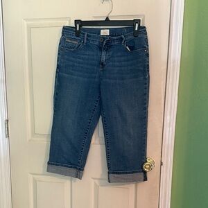 Levi's Women's Dark Blue Cropped Jeans